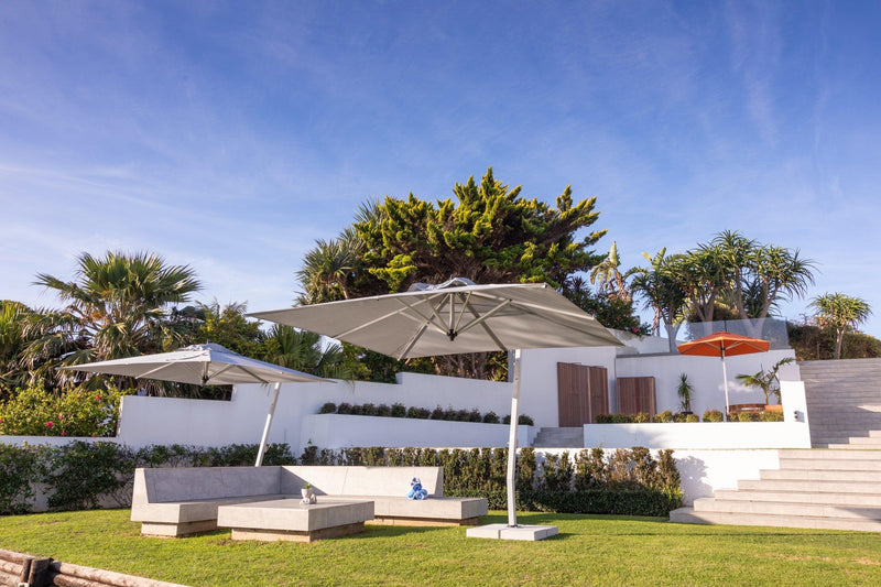 Picollo Cantilever Patio Umbrella - Woodline Shade Solutions-Patio Pelican