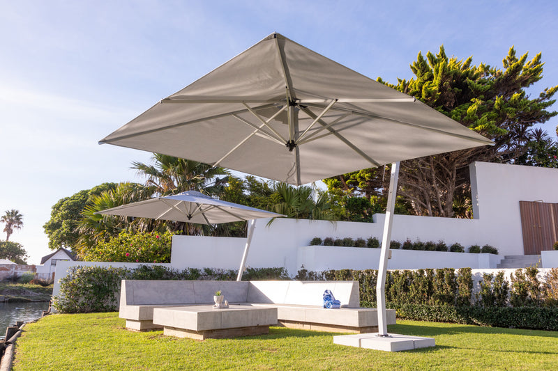 Picollo Cantilever Patio Umbrella - Woodline Shade Solutions-Patio Pelican
