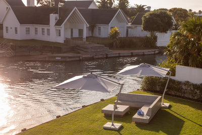 Picollo Cantilever Patio Umbrella - Woodline Shade Solutions-Patio Pelican