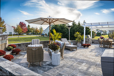 Safari Center Pole Patio Umbrella (1.9" Pole Ø) - Woodline Shade Solutions-Patio Pelican