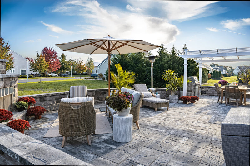 Safari Center Pole Patio Umbrella (1.9" Pole Ø) - Woodline Shade Solutions-Patio Pelican