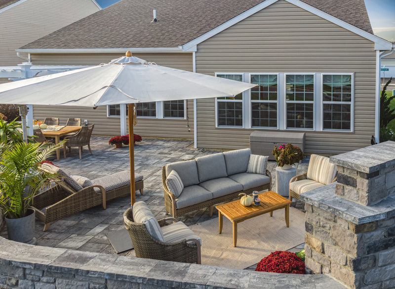 Safari Center Pole Patio Umbrella (1.9" Pole Ø) - Woodline Shade Solutions-Patio Pelican