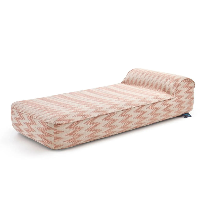 The Fillup Club Outdoor Inflatable Sunlounger-Patio Pelican