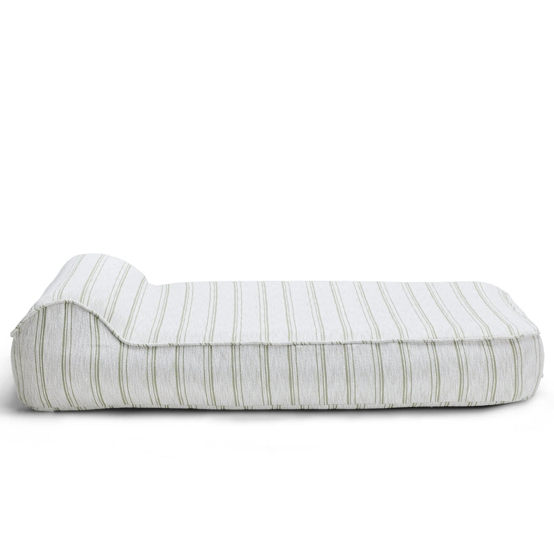 The Fillup Club Outdoor Inflatable Sunlounger-Patio Pelican