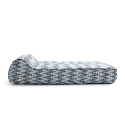 The Fillup Club Outdoor Inflatable Sunlounger-Patio Pelican