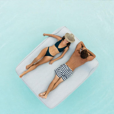 The Fillup Club Outdoor Inflatable Twin Sunlounger-Patio Pelican